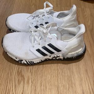 Barely worn Adidas Sneakers